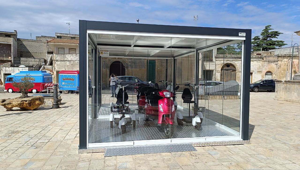 Spom box per veicoli leggeri a ricarica solare. Green 100% - Spom Box Castrì di lecce